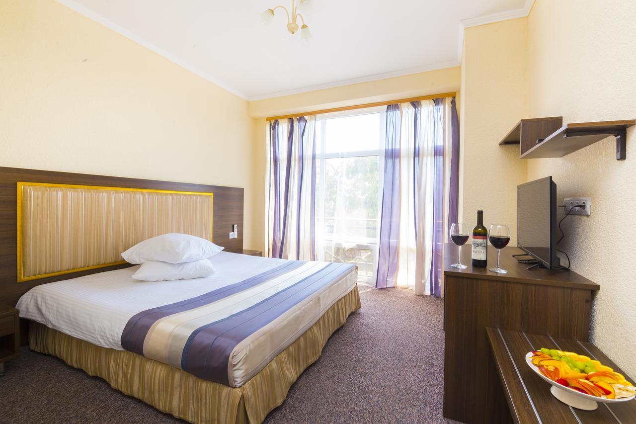 Hotel Napra Tsandrypsh Exteriér fotografie