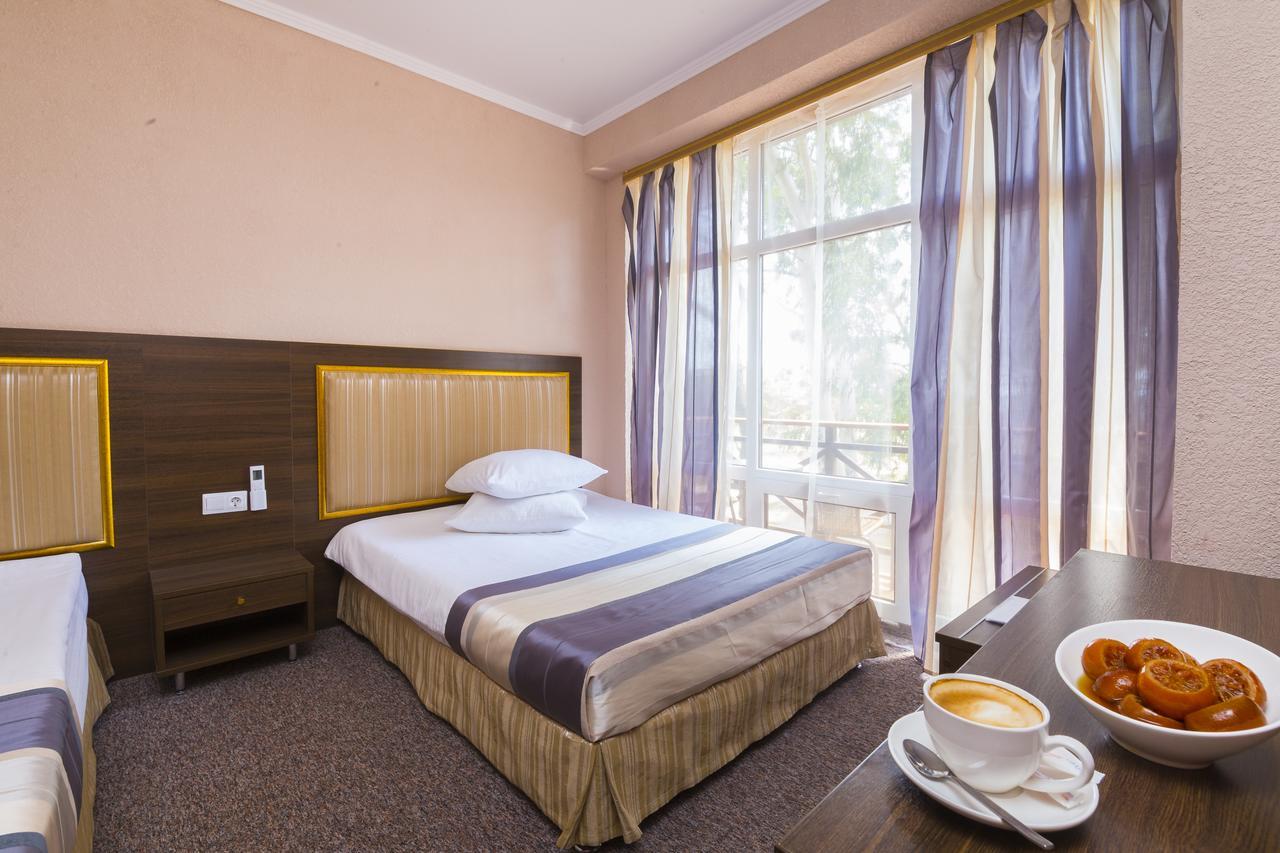 Hotel Napra Tsandrypsh Exteriér fotografie